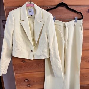 Zara Light Yellow Women's Pantsuit